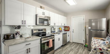 2221 E Lynne Lane, Phoenix
