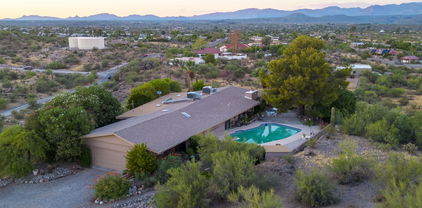 1065 S Falcon Drive, Wickenburg