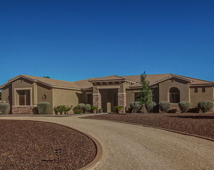 22814 W Mark Lane, Wittmann