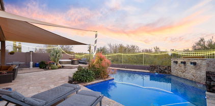 4351 E Smokehouse Trail, Cave Creek