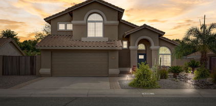 7217 W Crest Lane, Glendale