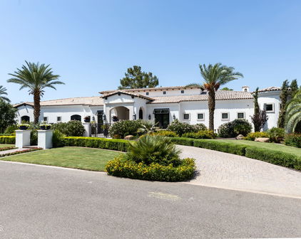 5802 E Donna Lane, Paradise Valley