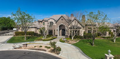 2866 E Robin Court, Gilbert