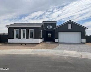 17613 W Whitefish Drive, Surprise