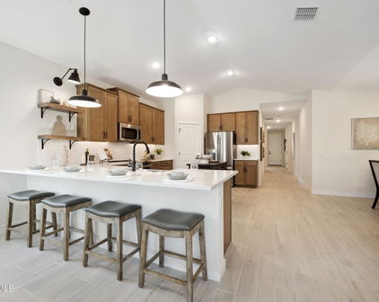7913 N 80th Avenue, Glendale