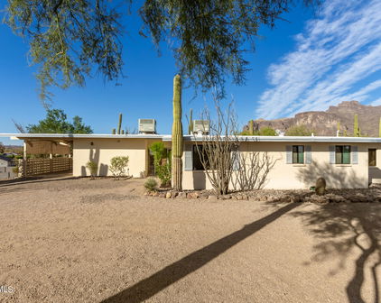 4532 E Superstition Boulevard, Apache Junction