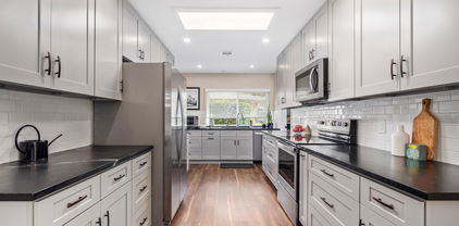 4930 E Lake Point Circle, Phoenix