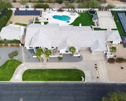 6718 E Caron Drive, Paradise Valley
