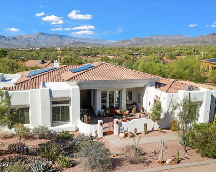 6827 E Stevens Road, Cave Creek