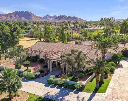 10242 N 57th Street, Paradise Valley