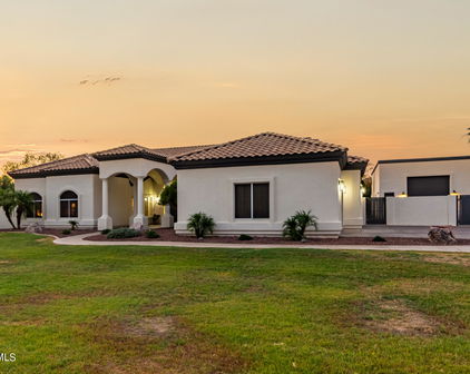 2490 E Arrowhead Trail, Gilbert