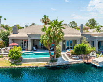 700 W Azalea Drive, Chandler