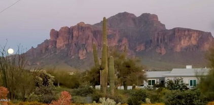 5140 N Vista Road, Apache Junction