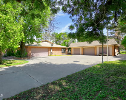 5917 W Sunnyside Drive, Glendale