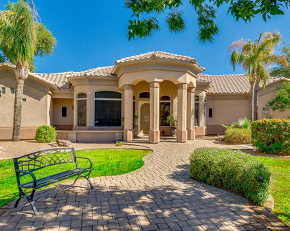 307 S Rochester Court, Gilbert