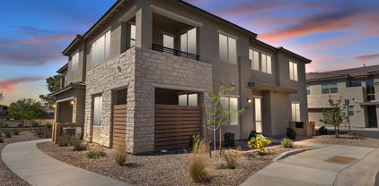 675 E Ginko Avenue Unit 202, Gilbert