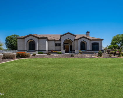 7226 N Perryville Road, Waddell
