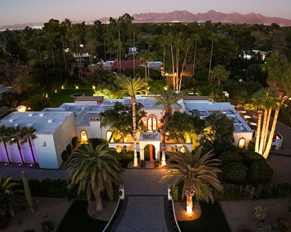 8137 N 68th Street, Paradise Valley