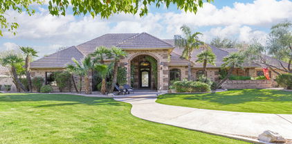 1027 E Caroline Lane, Tempe