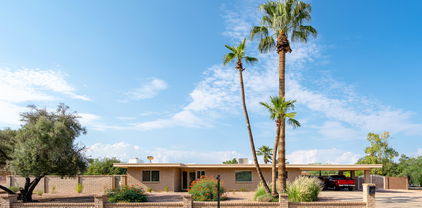 5002 W Soft Wind Drive, Glendale