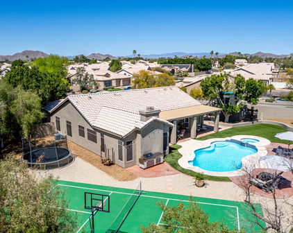 7233 W Via Montoya Drive, Glendale