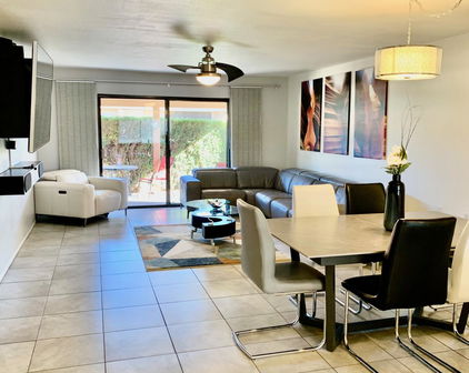 272 Leisure World --, Mesa