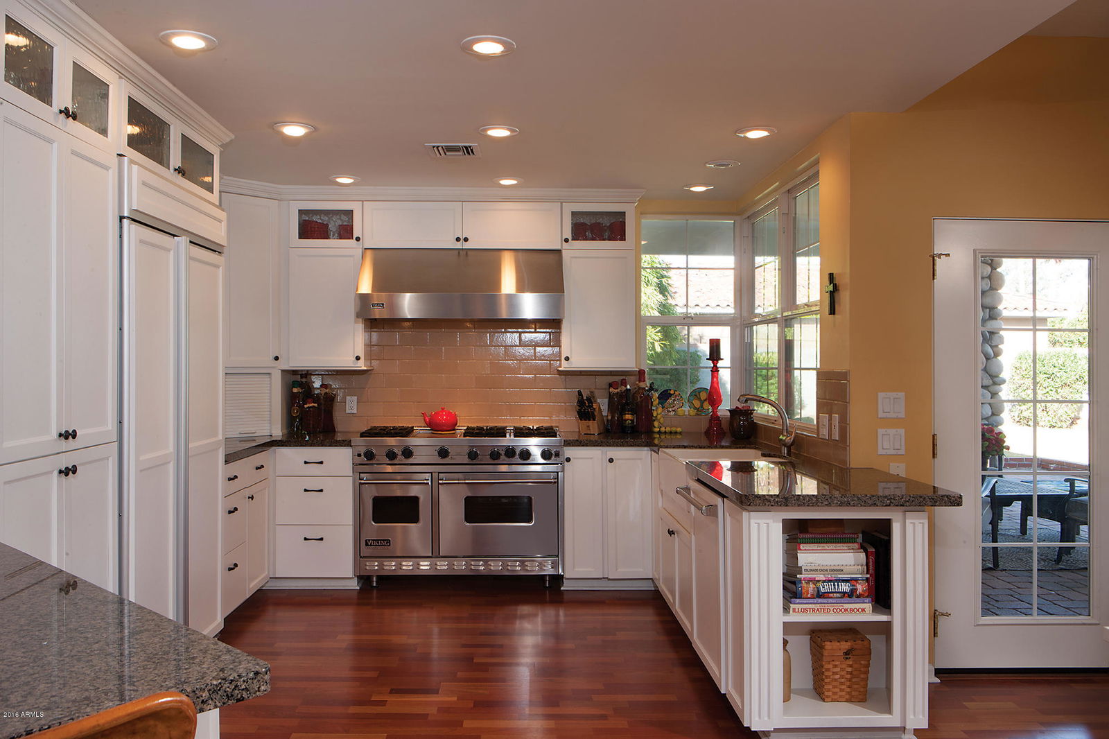 502 W Palo Verde Drive, Phoenix, Arizona 85013. 4 bedrooms 2.75 baths with  3750 square feet of living space.