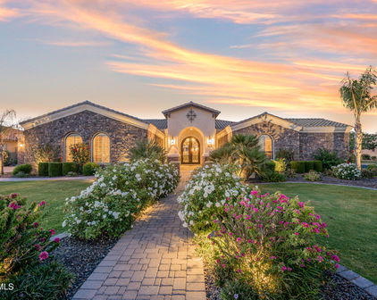 3390 E Sagittarius Court, Chandler