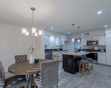 4914 E Lake Point Circle, Phoenix
