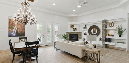 6146 E Dixileta Drive, Cave Creek