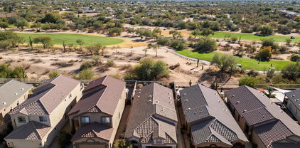 4407 E Smokehouse Trail, Cave Creek