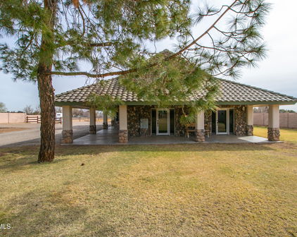 7623 N Perryville Road, Waddell