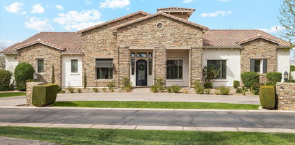 20216 E Sunset Court, Queen Creek