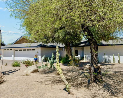 1440 E Secretariat Drive, Tempe