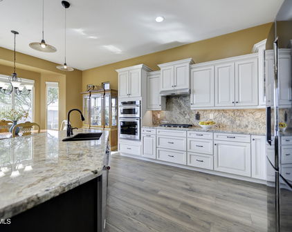 18079 W Cedarwood Lane, Goodyear