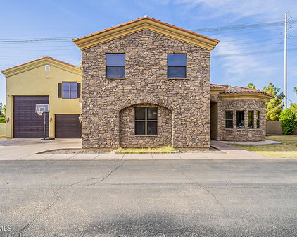 10004 S Greenfield Road, Gilbert