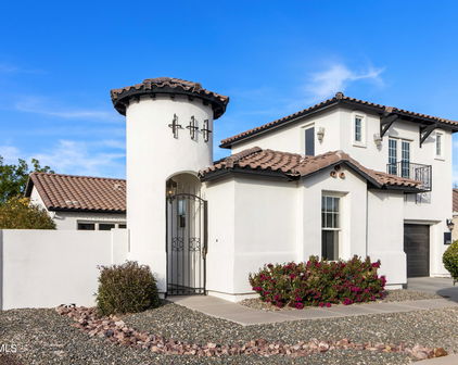 2336 E Balsam Drive, Chandler