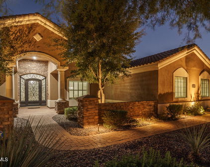 8045 W Belmont Avenue, Glendale