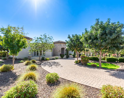 6583 W Parkside Lane, Glendale