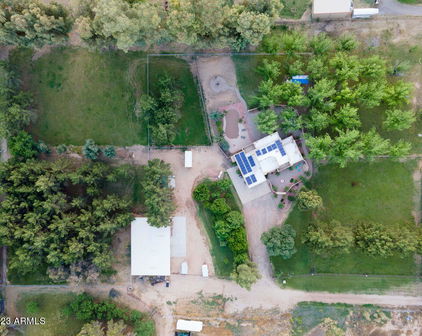 17335 W Maryland Avenue, Waddell