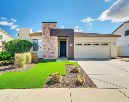 7109 S Fawn Avenue, Gilbert