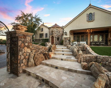5701 E Mockingbird Lane, Paradise Valley
