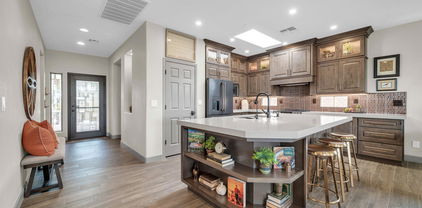 40726 N Noble Hawk Court, Phoenix