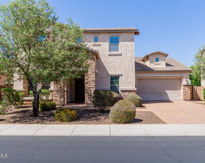 882 E Parkview Drive, Gilbert