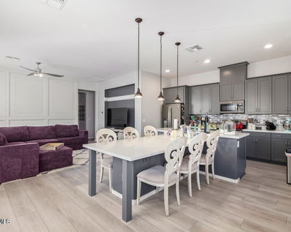 14870 W Encanto Boulevard Unit 2084, Goodyear