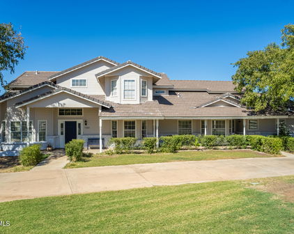 1560 E Lehi Road, Mesa