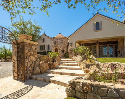 5701 E Mockingbird Lane, Paradise Valley
