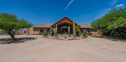 6351 W Soft Wind Drive, Glendale