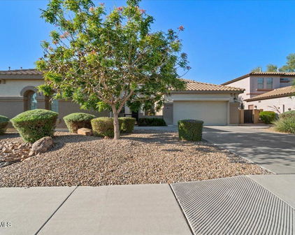834 W Whitten Street, Chandler