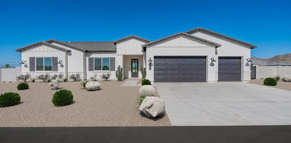 1711 W Caramel Court, Queen Creek